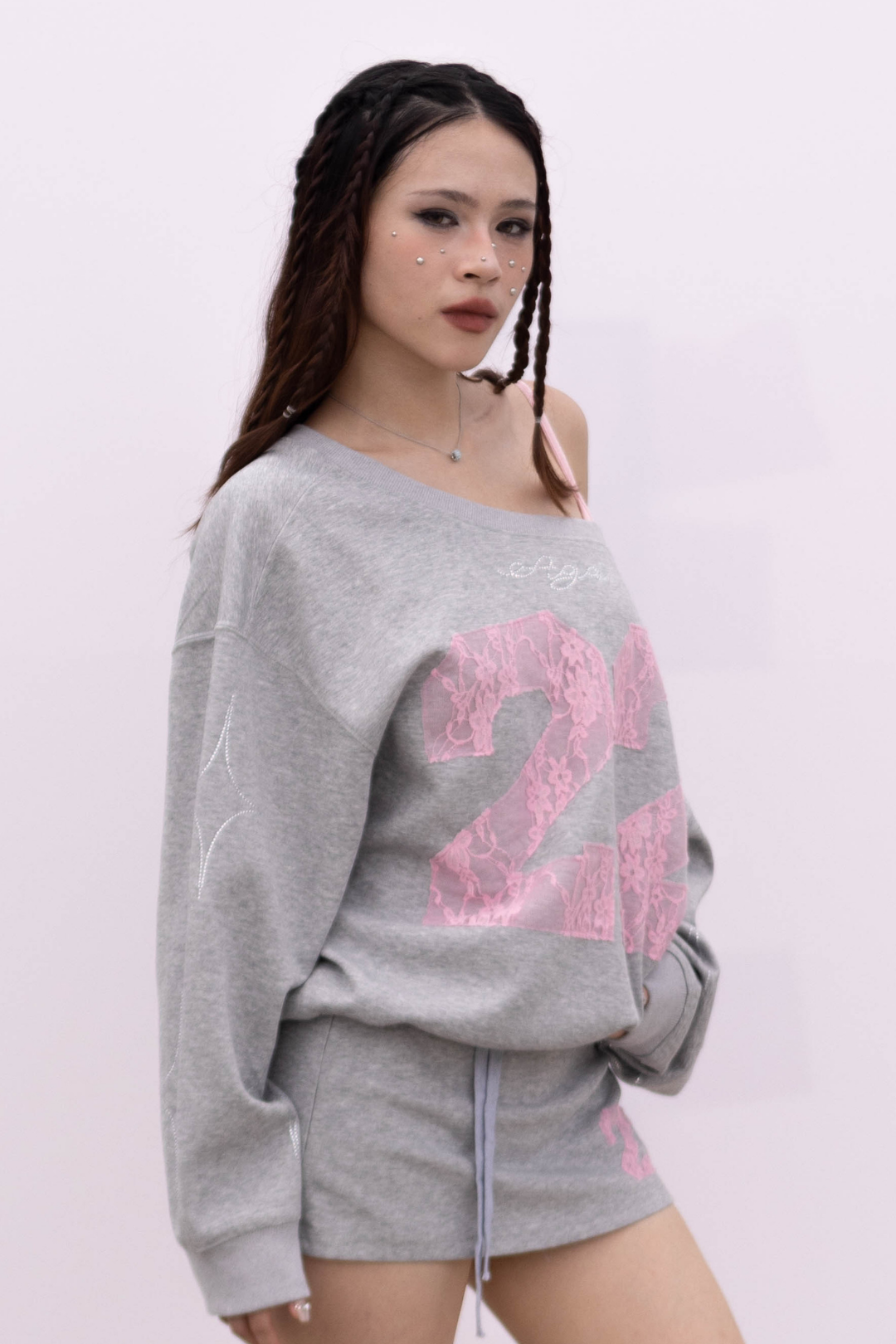 LIGHT GREY LONG SLEEVE WITH LACE