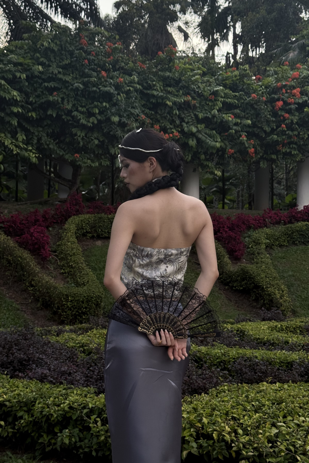 HALTERNECK TOP GREY