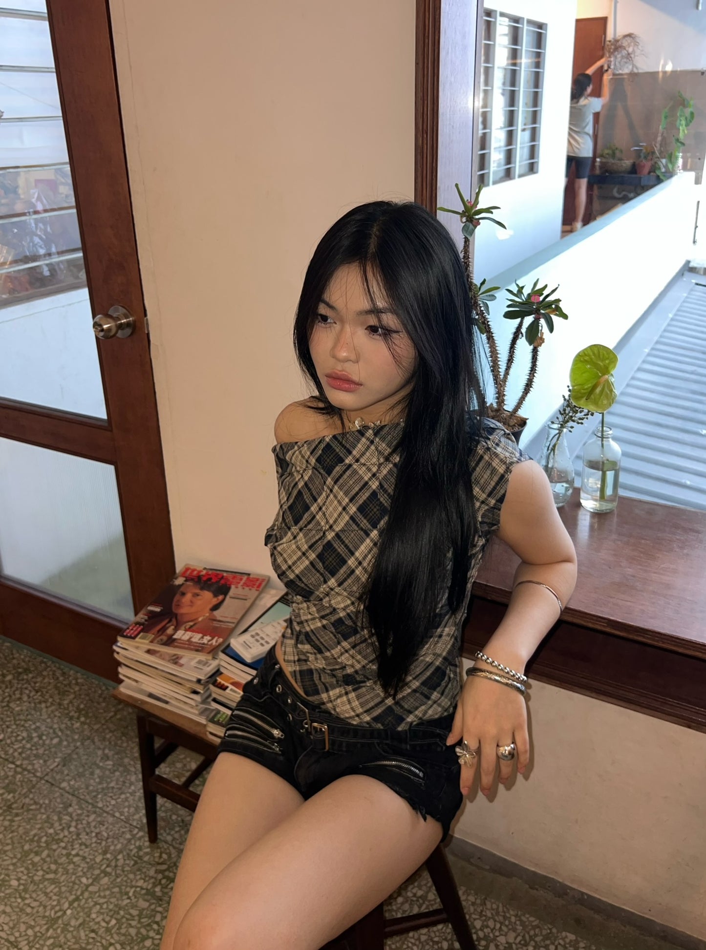 CHECK OFF SHOULDER TOP (RED)